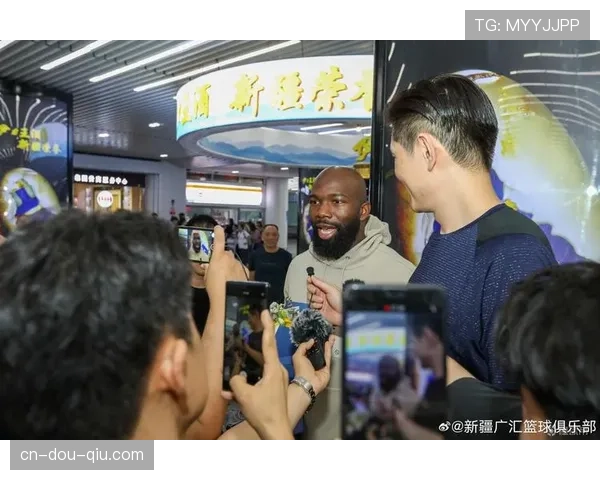 官方消息:新疆广汇外援多米尼克·琼斯因腿部拉伤,预计缺席剩余常规赛